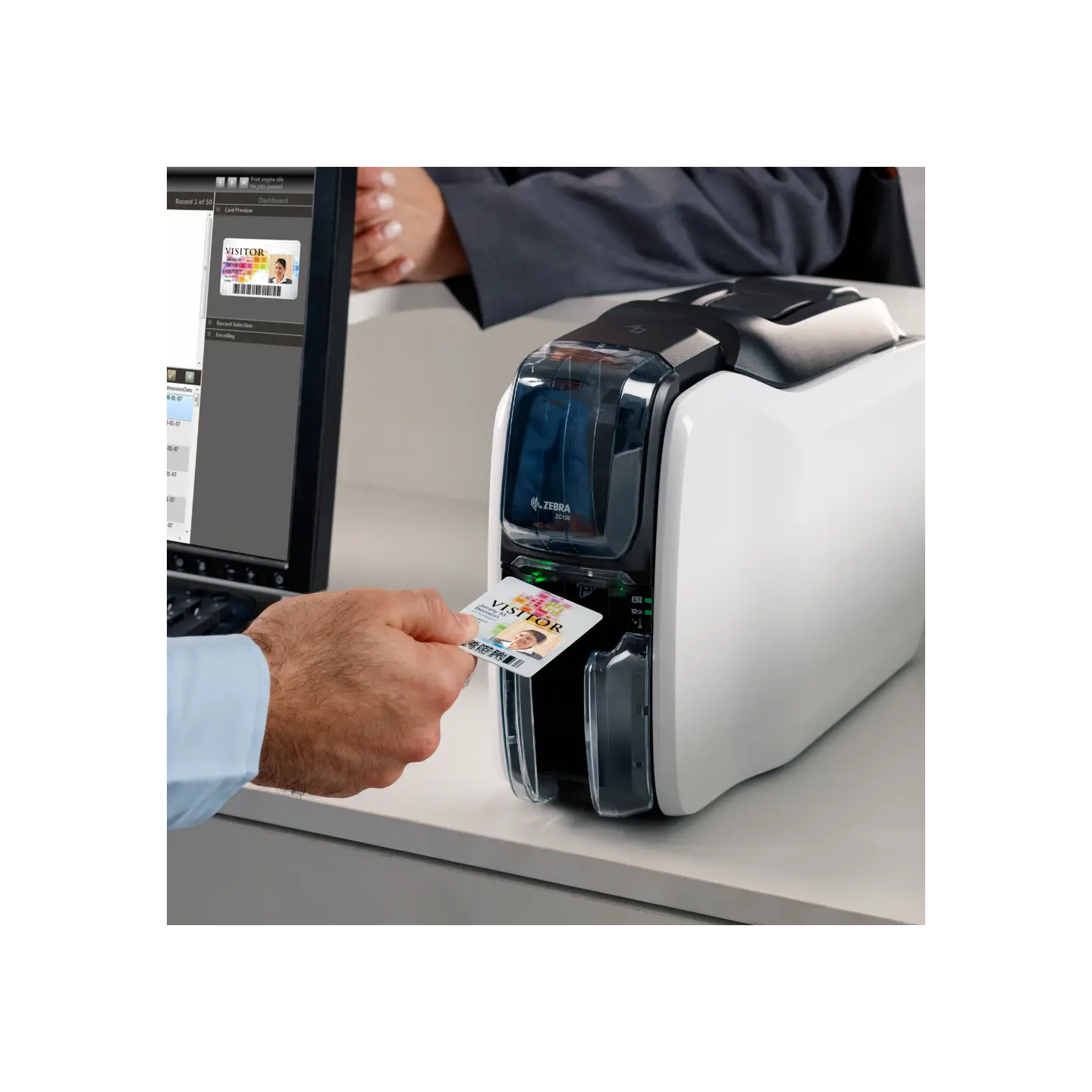 Impresora de tarjetas Zebra ZC100